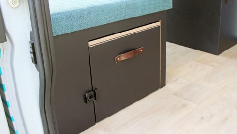 VAN bergen – Schön gestalteter Allround-Camper mit viel Platz im Innenraum