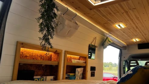 Ada – LUXURY - Spacious and beautiful Bespoke 3 berth Citroen Relay - Ada Van  