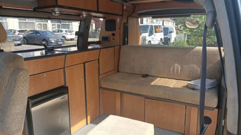 Dallas – 5 berth Toyota campervan from 1995