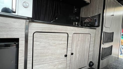 The Wee Hoose – The Wee Hoose – Vauxhall Vivaro LWB Campervan - 4 berth