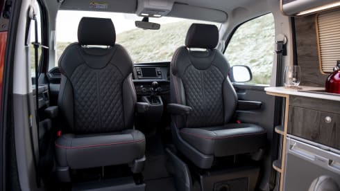 Ninja 1 – High spec Volkswagen T6.1 campervan