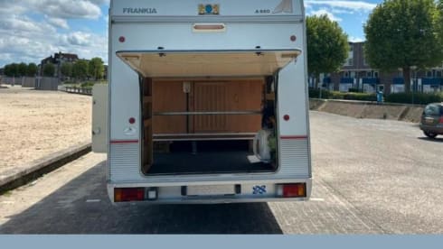 Frankie – 5p Frankia alcove uit 1998