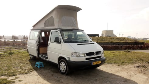 Compact extended Volkswagen with lifting roof