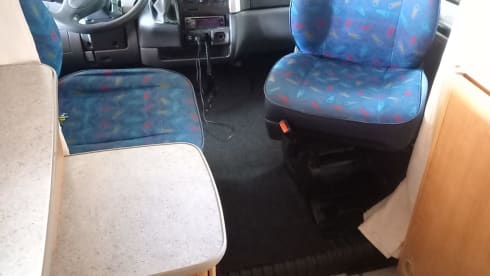 Complete camper, spacious inside. Good controllable for everyone !!