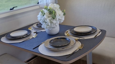 Bertha  – 6 Berth Luxury Family Motorhome - Pet Friendly - 2020 Fiat