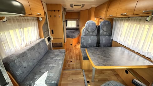 Vrijbuiter – Fijne LMC camper