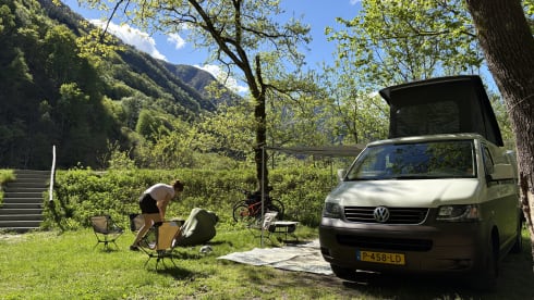 Liebertje – 5p Volkswagen campervan uit 2006