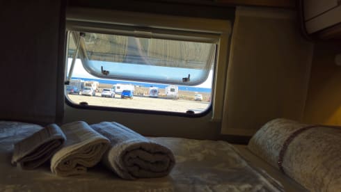 Tortuga  – Luxurious 4 sit Camper FULLY EQUIPPED Solar Generator 4000w