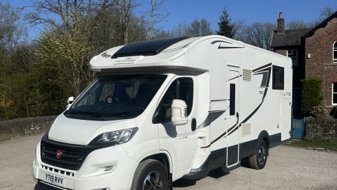 Joe bow  – 5 berth Roller Team semi-integrated from 2019