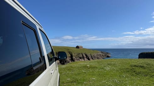 Bobella – 2021 - Luxury - Volkswagen LWB Automatic Camper-Van 
