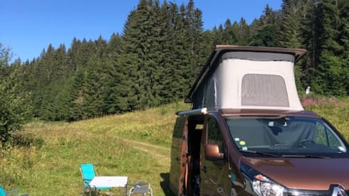 poup – Renault family van unlimited mileage traffic