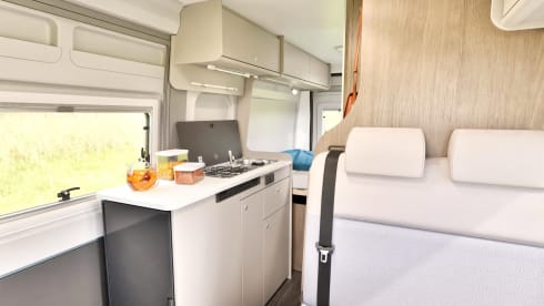 2p Carado bus from 2026