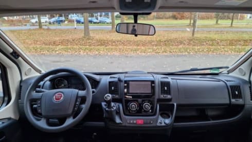 2p Knaus semi-integrated from 2015