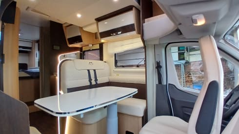 Reis wijzer – McLouis 2023 semi-integrated for 5 persons