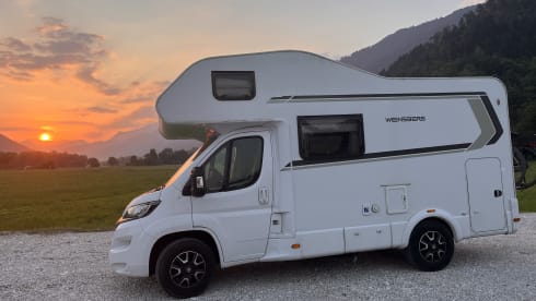 Charlie – Weinsberg CaraHome Alkoven