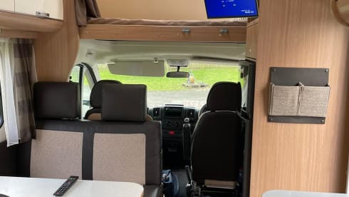 6 berth Sun Living A49DP