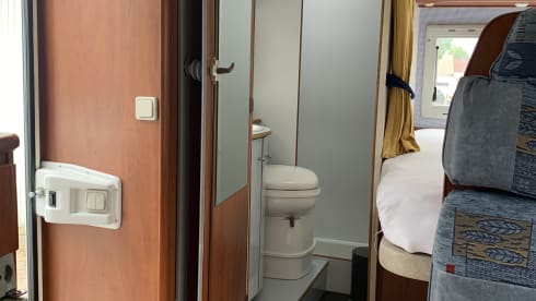 “Star” – Compact semi-integrated motorhome