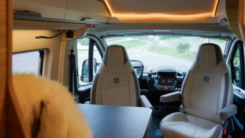 Comfortable Knaus Camper – For a carefree and comfortable road trip!