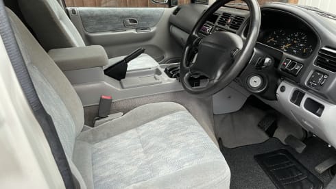 Bertyventurer – 4 berth Mazda bongo to hire with awnings let your adventure begin here