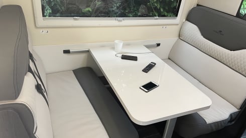 Marie-Louise – 6p Ford alcove from 2023