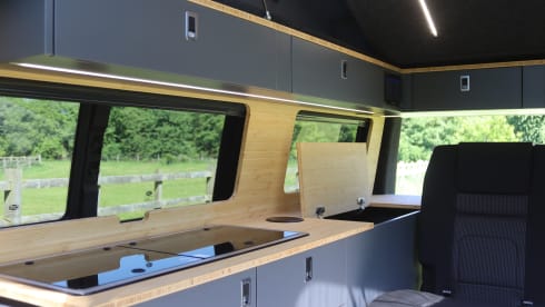 Vounder – Volkswagen T6.1 Auto Campervan