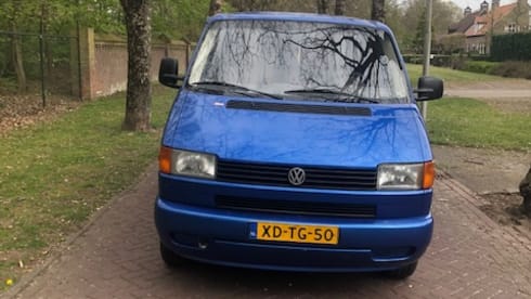 Waves – Waves - Cozy and robust VW T4 campervan