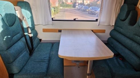 6p Chausson alcove