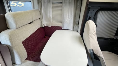 Takkie de Camper – 5p Ford semi-integrated uit 2014