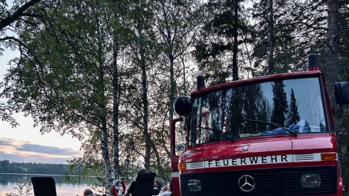 Harrie – Harrie - Fire brigade camper Mercedes 4-p