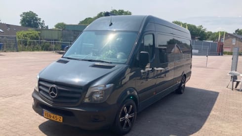 atmospheric spacious 2 person mercedes camper bus