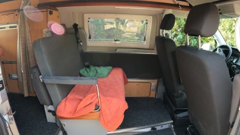 Momo – Wedges Unnecessary! Intelligent air suspension in the VW T6.1