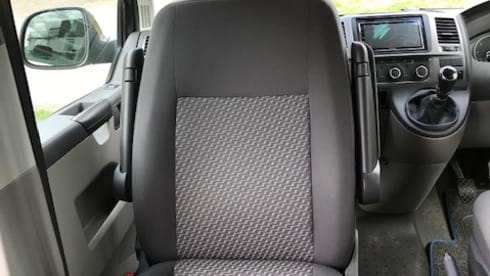 Ollie – 4 berth Volkswagen Campervan - Ollie