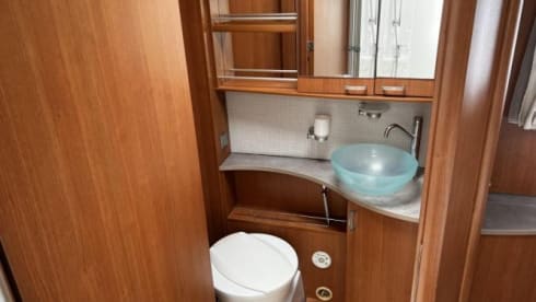 De Camper – Pilote semi-integrated (3 persons)
