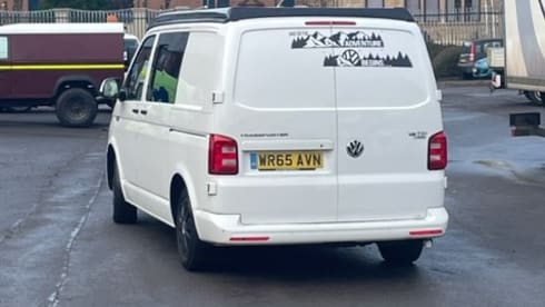 SCOTTISH EXPLORER T6 – VW POP TOP CAMPER 4 BERTH