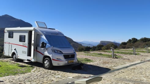 Nr2Koe – 2p Sunlight semi-integrated uit 2020