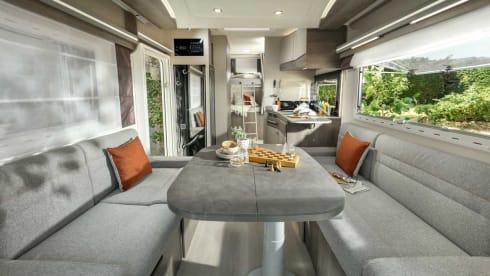 New (2022) spacious camper with Kingsize lifting bed - Chausson 720, model 2022  