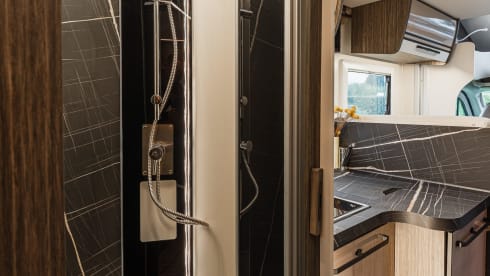 Gloednieuwe Mobilhome McLouis 473 (2026)