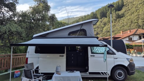 Zeeland Camper – Volkswagen T6 bus camper 2017