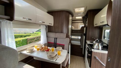 KOM Motorhomes - Benimar Mileo 313