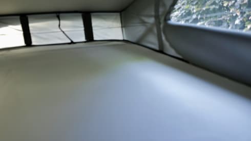 ~2 – 4p Volkswagen 4wd Adventure Campervan