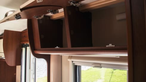 Beautiful stylish camper for 2+2 people