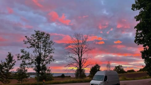 Feel at home in this DIY camper and go on a journey of discovery!