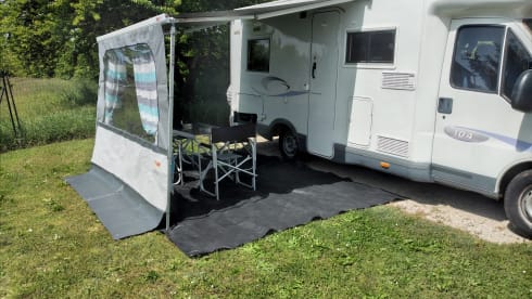 Semi-integrale 4 posti con letto alla francese