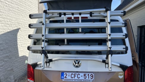 4p Volkswagen California  Coast campervan uit 2022 