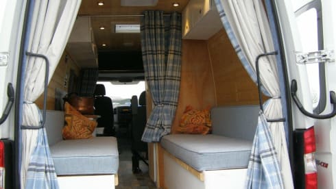 Zebedee  – 4 berth Mercedes-Benz Motorhome