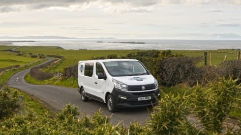 Kit – Dun-Lucy – Renault Traffic – Sleeps 2 – Travels 5