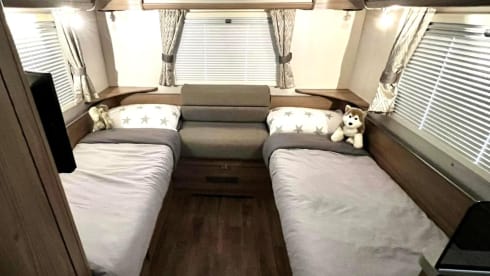 Luxury 6 Berth Swift Bessacarr Motorhome