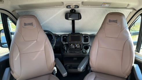 Tweede thuis op wielen. – New 4p Fiat semi-integrated motorhome from 2023