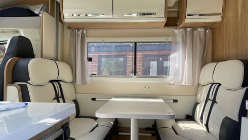 Lopty – 2020 Roller Team Auto Roller 747