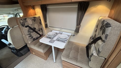 H14 – Rolstoeltoegankelijke camper